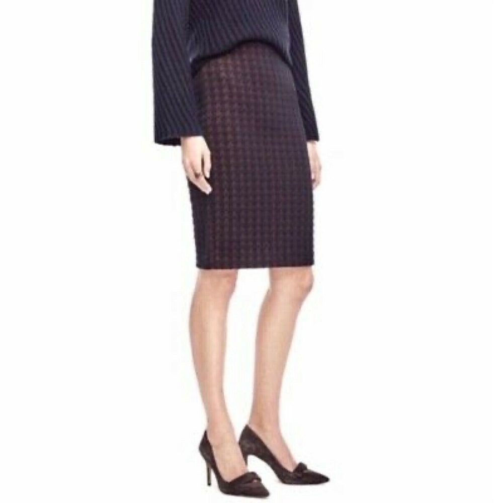 Ann Taylor Knit Houndstooth Pencil Skirt